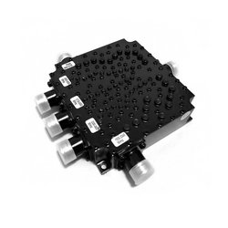 1830-2040MHz/2510-2680MHz/3300-3600MHz/4800~5000MHz/5725-5850MHz Cavity five-frequency combiner